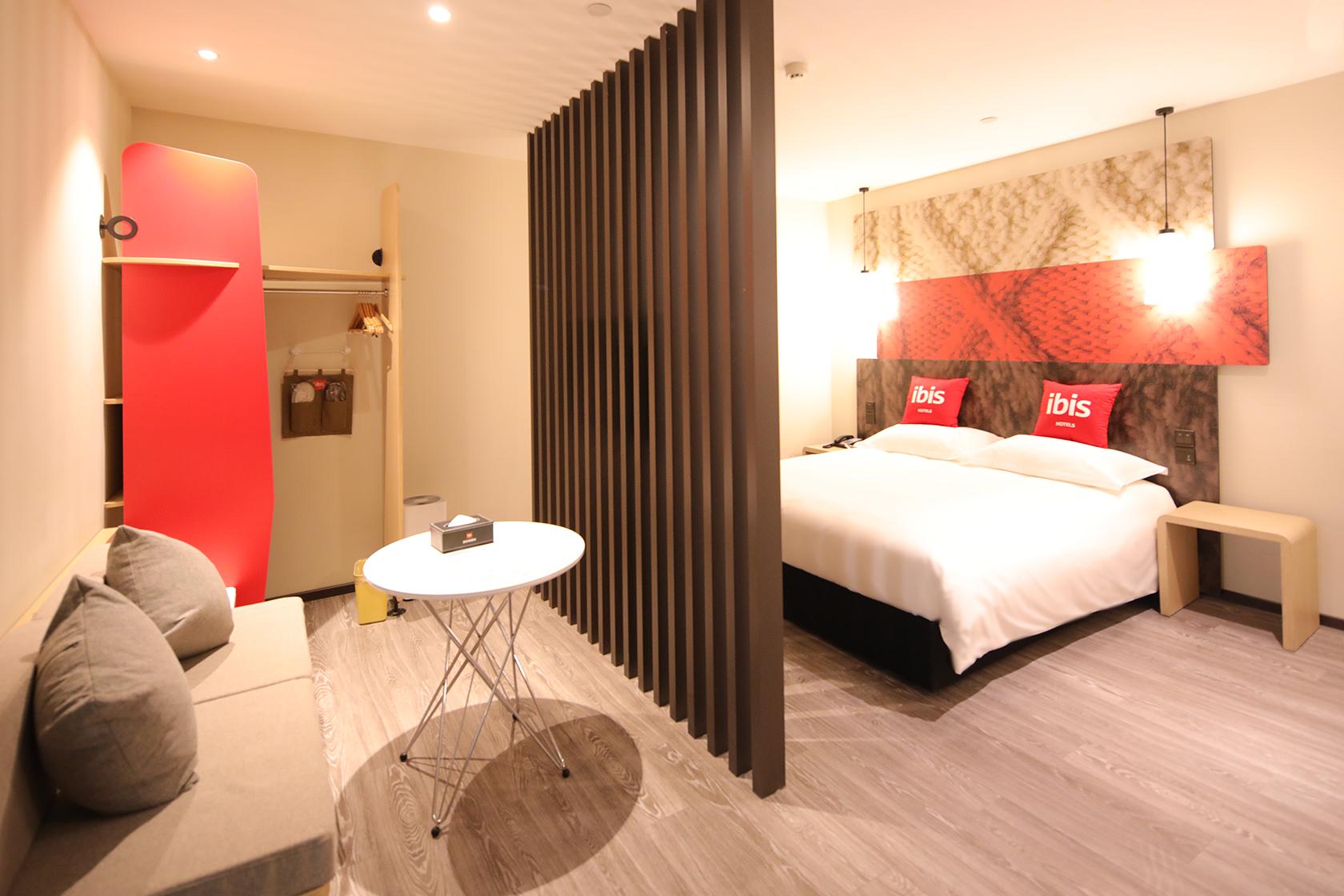 Ibis Shanghai Changshou Road Hotel المظهر الخارجي الصورة