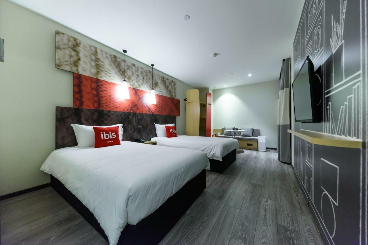 Ibis Shanghai Changshou Road Hotel المظهر الخارجي الصورة