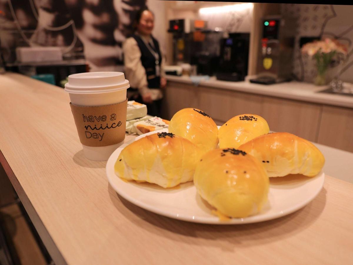 Ibis Shanghai Changshou Road Hotel المظهر الخارجي الصورة